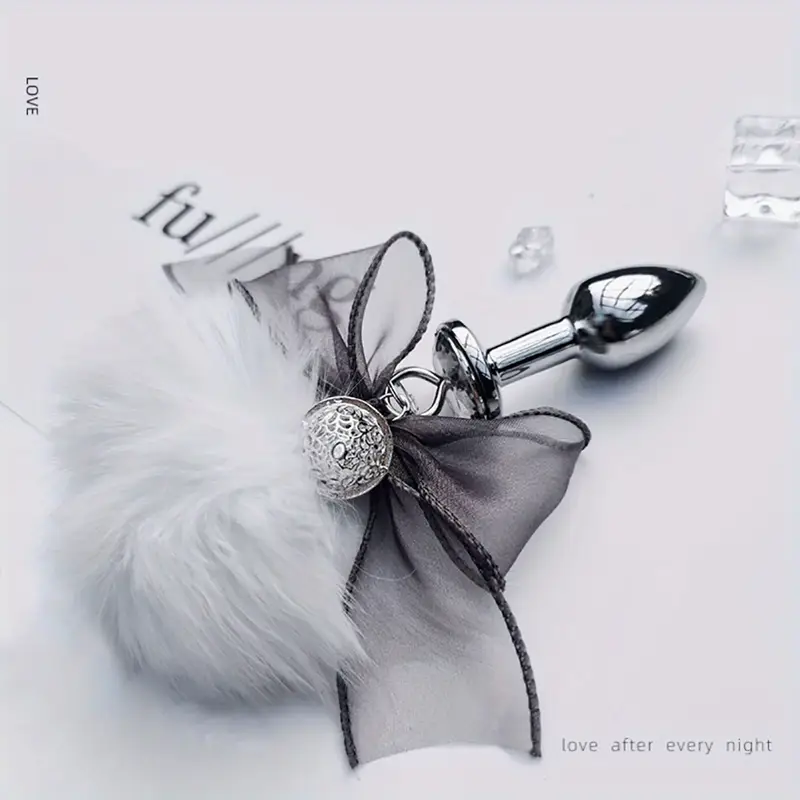 Fox Tail Anal Plug – Metal Plug with Realistic Fur, 4 Sizes