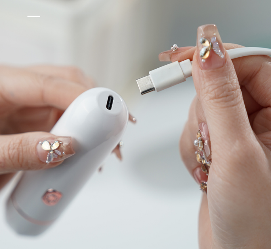 GALAKU Women's Lipstick Sucking Massager