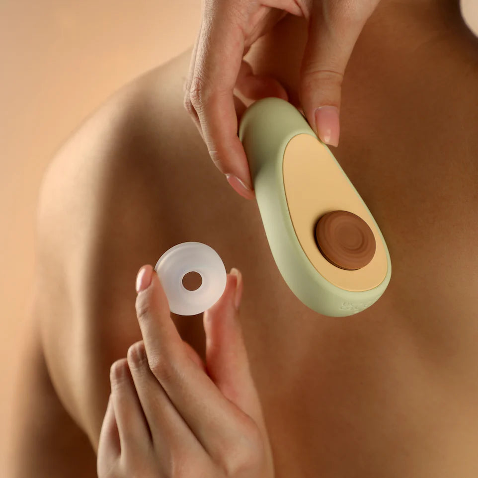 CUCUPIE Avocado 2.0 Dual Stimulation Suction & Tapping Massager