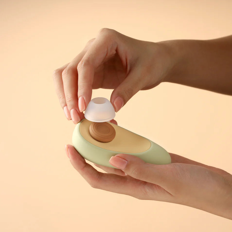 CUCUPIE Avocado 2.0 Dual Stimulation Suction & Tapping Massager